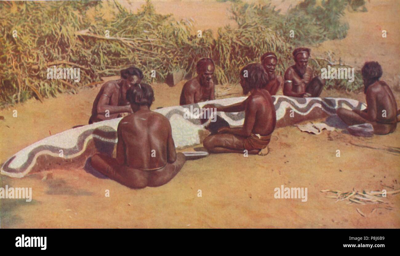 "Totemistic rituale tra i neri Australiana', C1935. Artista: Macmillan Publishers. Foto Stock