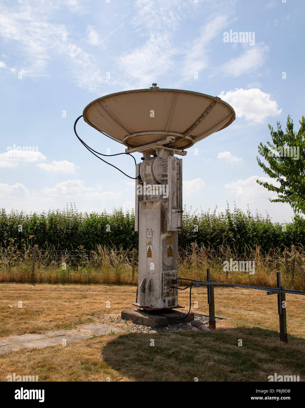 Antenna radar all'Osservatorio di Chilton Hampshire Foto Stock