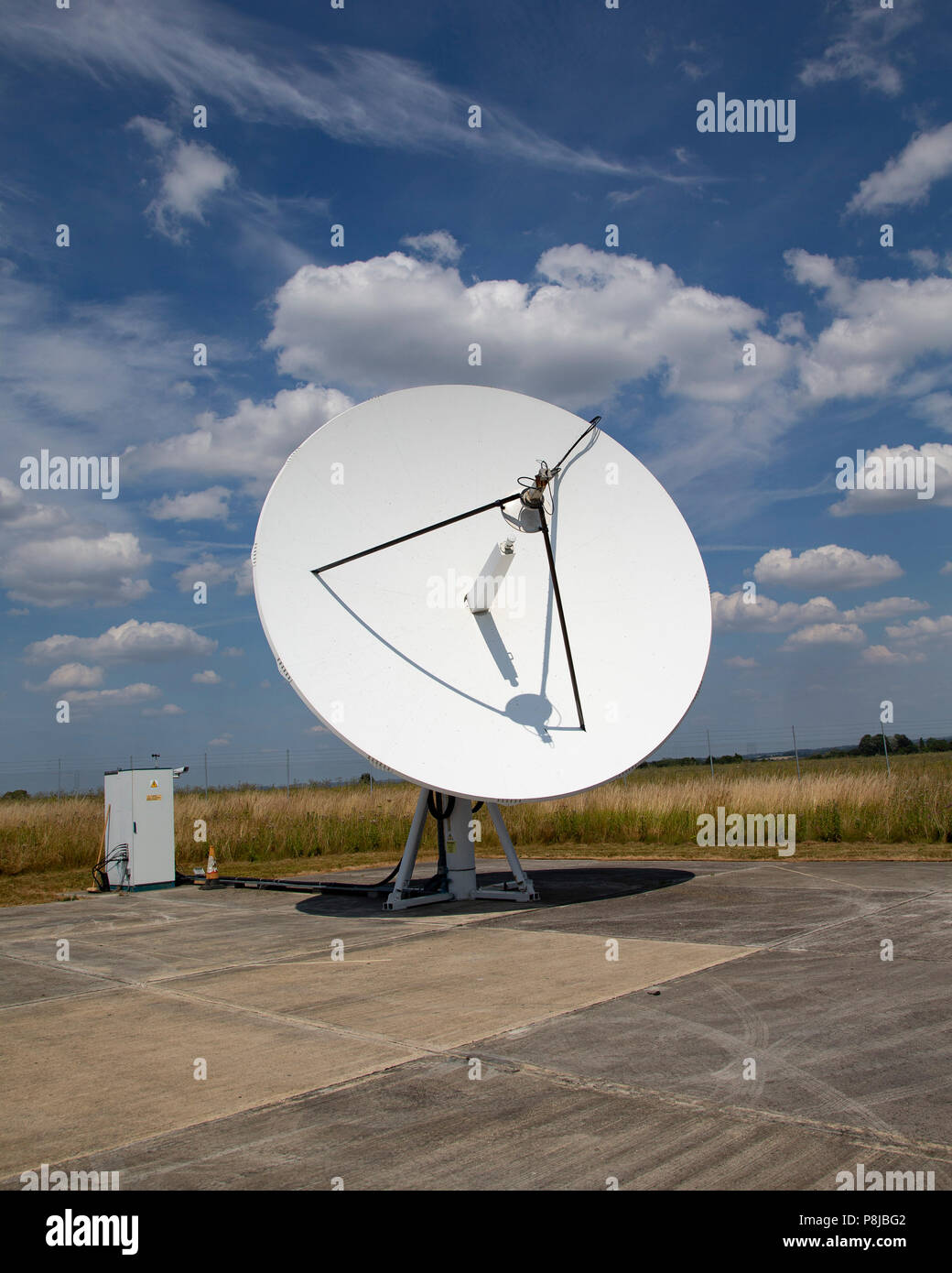 Una delle antenne più piccole a Chilbolton Observatory Foto Stock