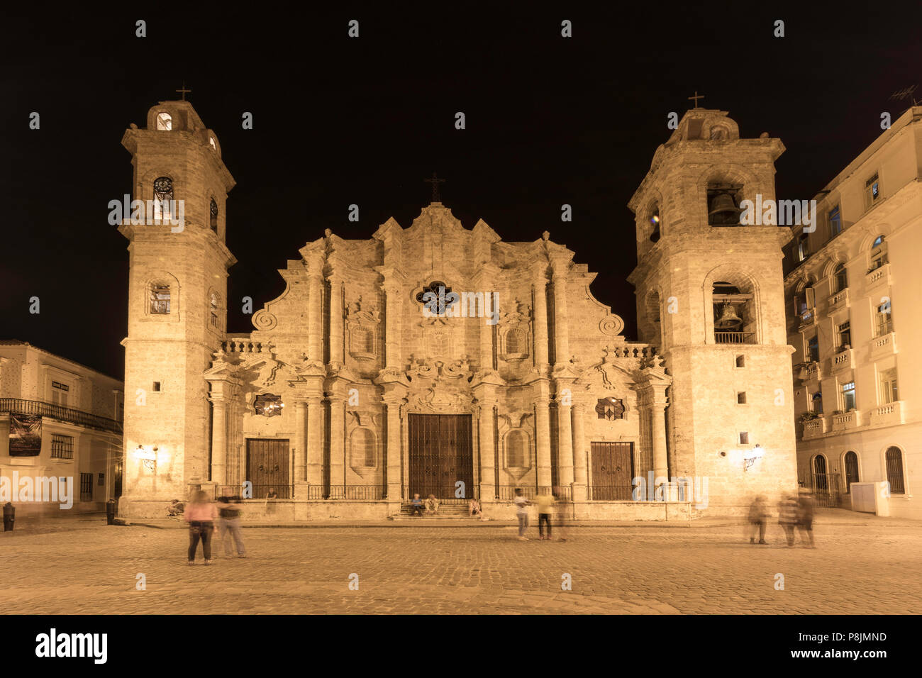 Vista esterna della Cattedrale dell Immacolata Concezione di Maria Vergine nella Plaza de la Catedral, Havana, Cuba Foto Stock