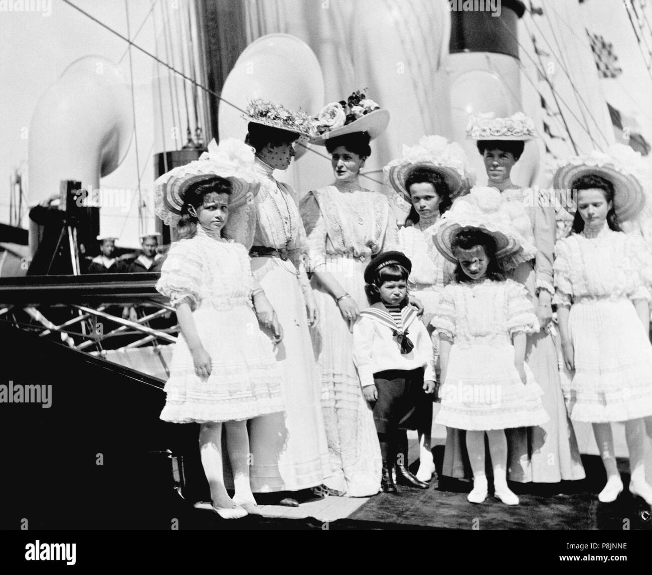 . 84 cugino, moglie, sorella e figli dello zar Nicola II di Russia Foto Stock