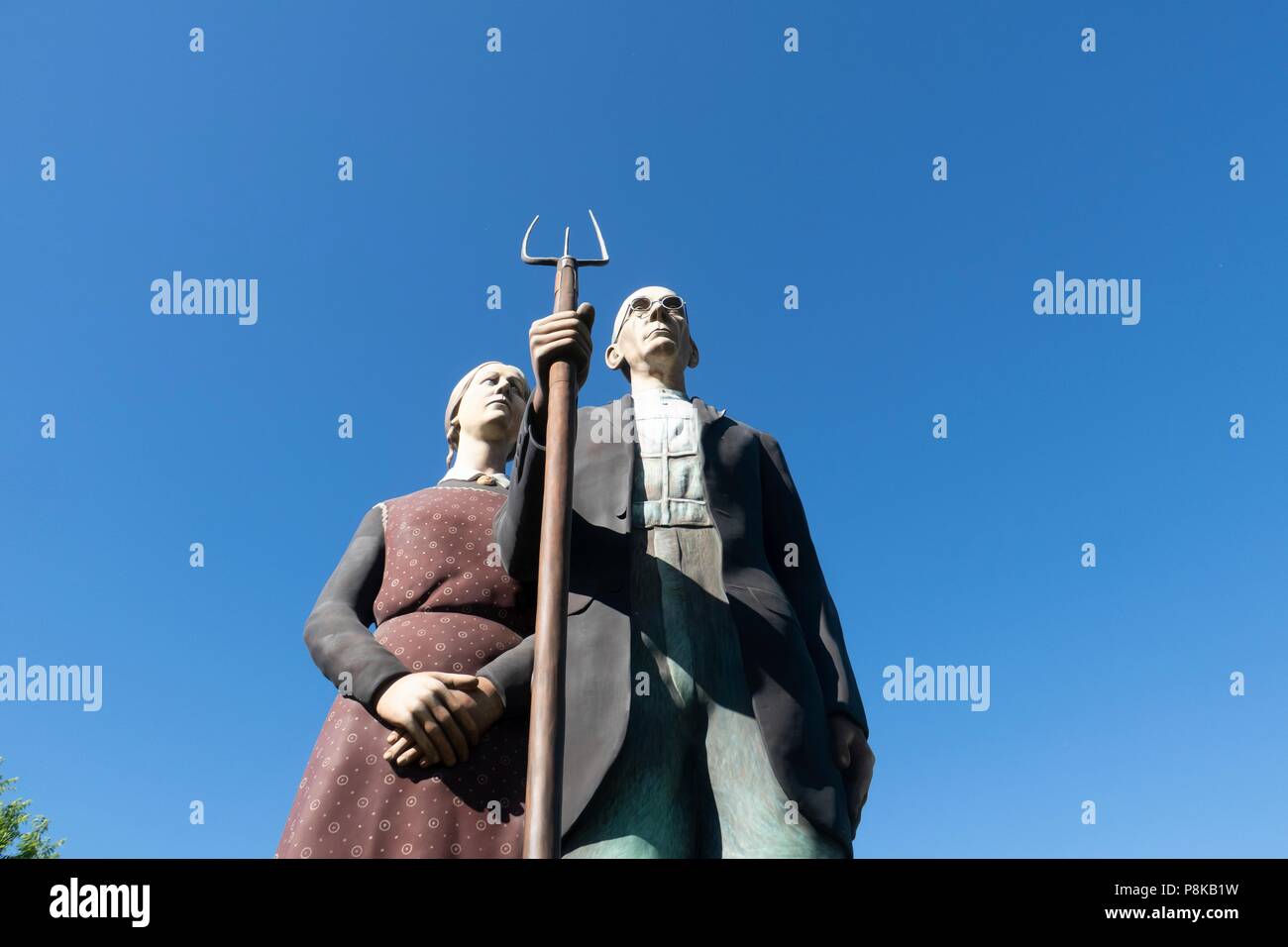 Seward Johnson 25 piedi statua "God Bless America" in Elkhart Indiana del Central Park è un 3-dimensionale di ri-creazione dell'iconico dipinto 'American Foto Stock