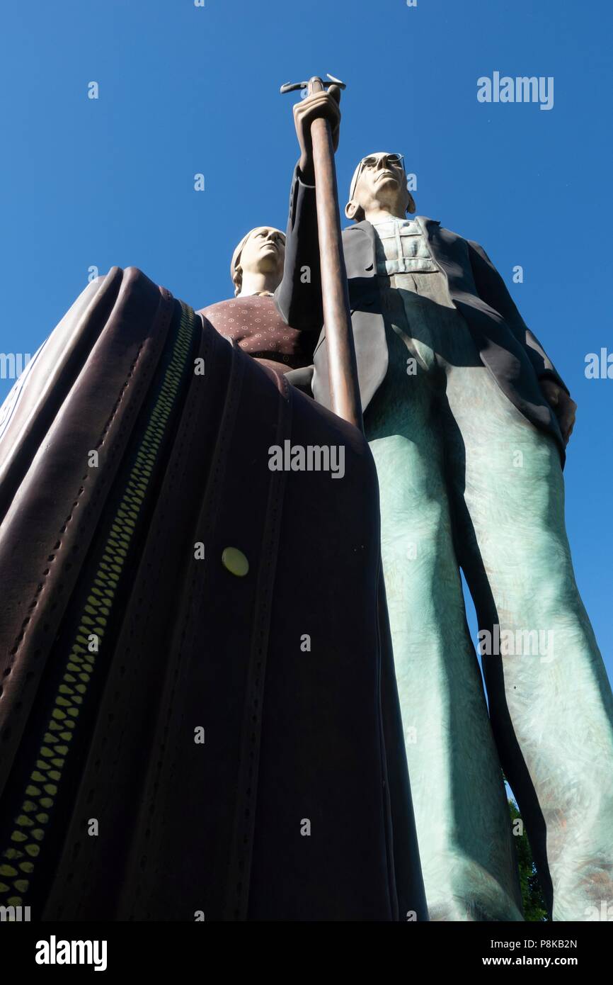 Seward Johnson 25 piedi statua "God Bless America" in Elkhart Indiana del Central Park è un 3-dimensionale di ri-creazione dell'iconico dipinto 'American Foto Stock