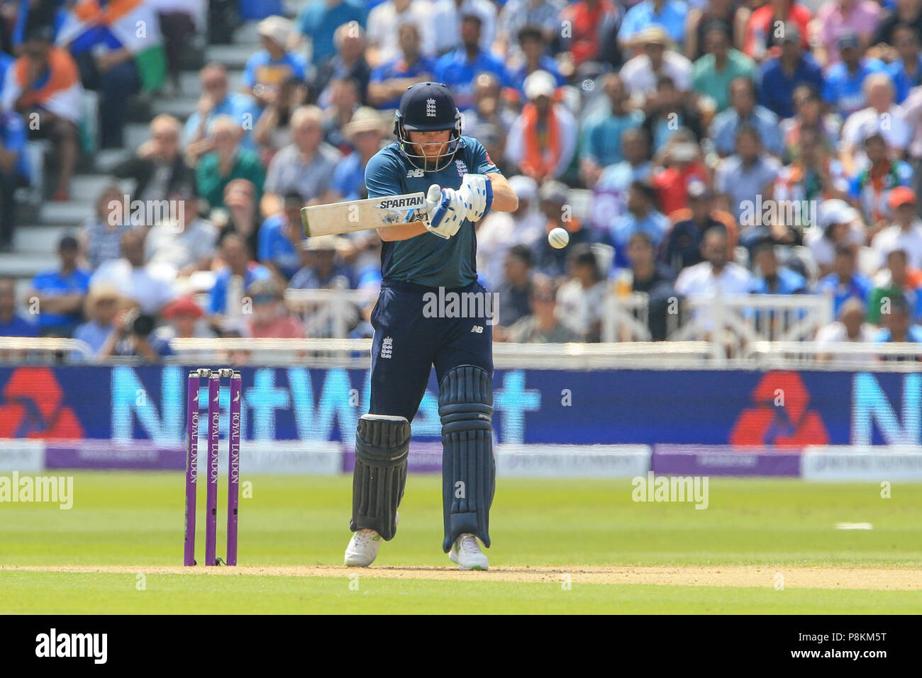 Trent Bridge, Nottingham, Inghilterra, Regno Unito. 12 luglio 2018. 1° ODI, Royal London One-Day Inghilterra serie v India; Johnny Bristow di Inghilterra colpisce un quattro (4) Credito: News immagini /Alamy Live News Foto Stock