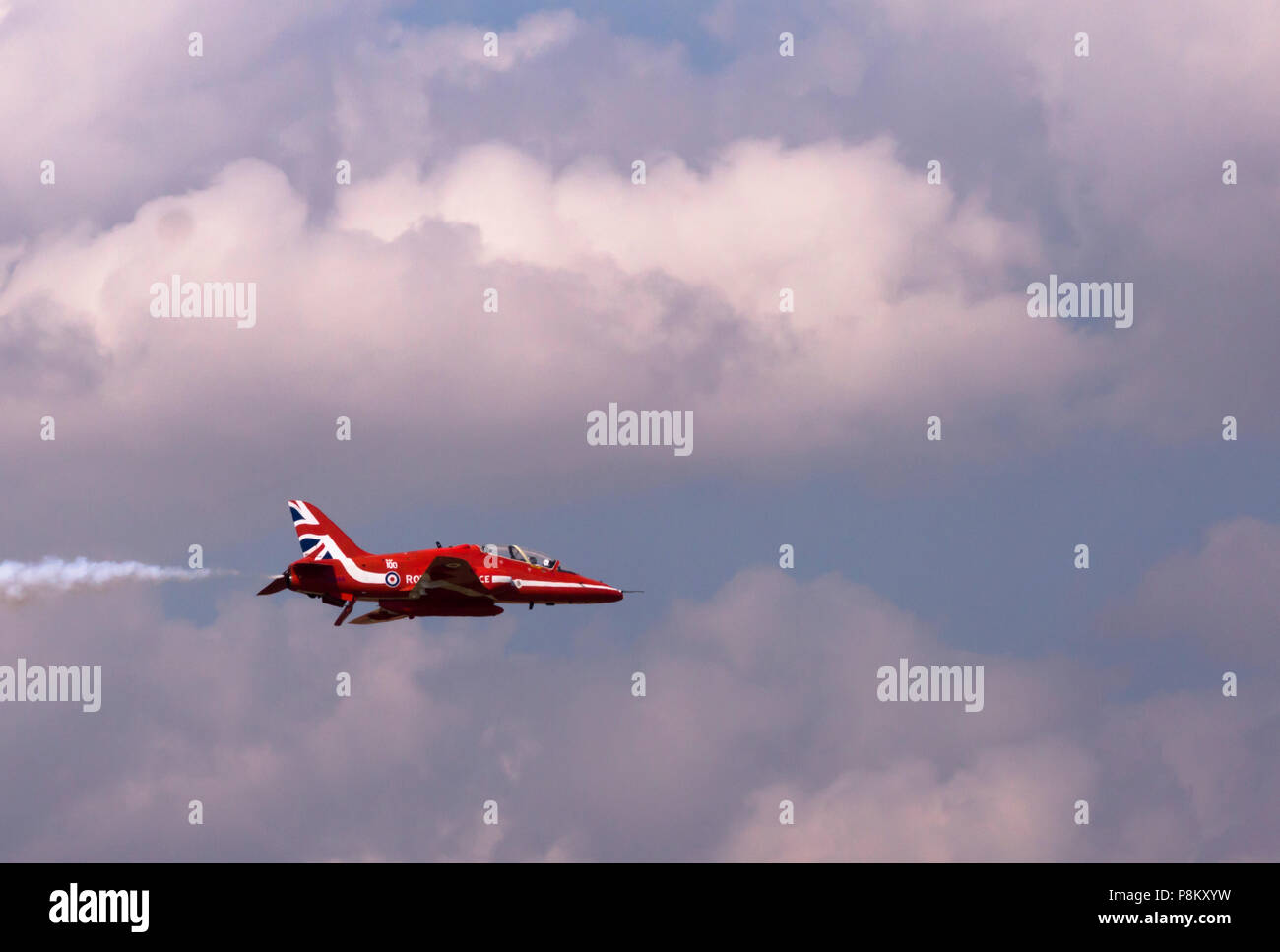 Fairford, Gloucestershire, UK. 12 luglio 2018. Aeromobile arriva per il 2018 air show che si svolge su 3 giorni (XIII e XV Luglio). Gli inviti sono andati a airforces in tutto il mondo, molti hanno accettato e il display e supporto aeromobili sono ben in arrivo tutti i giorni della settimana Alcuni basta fare un flypast e terra ma sevaral fantastici schermi sono stati messi su. Foto Stock