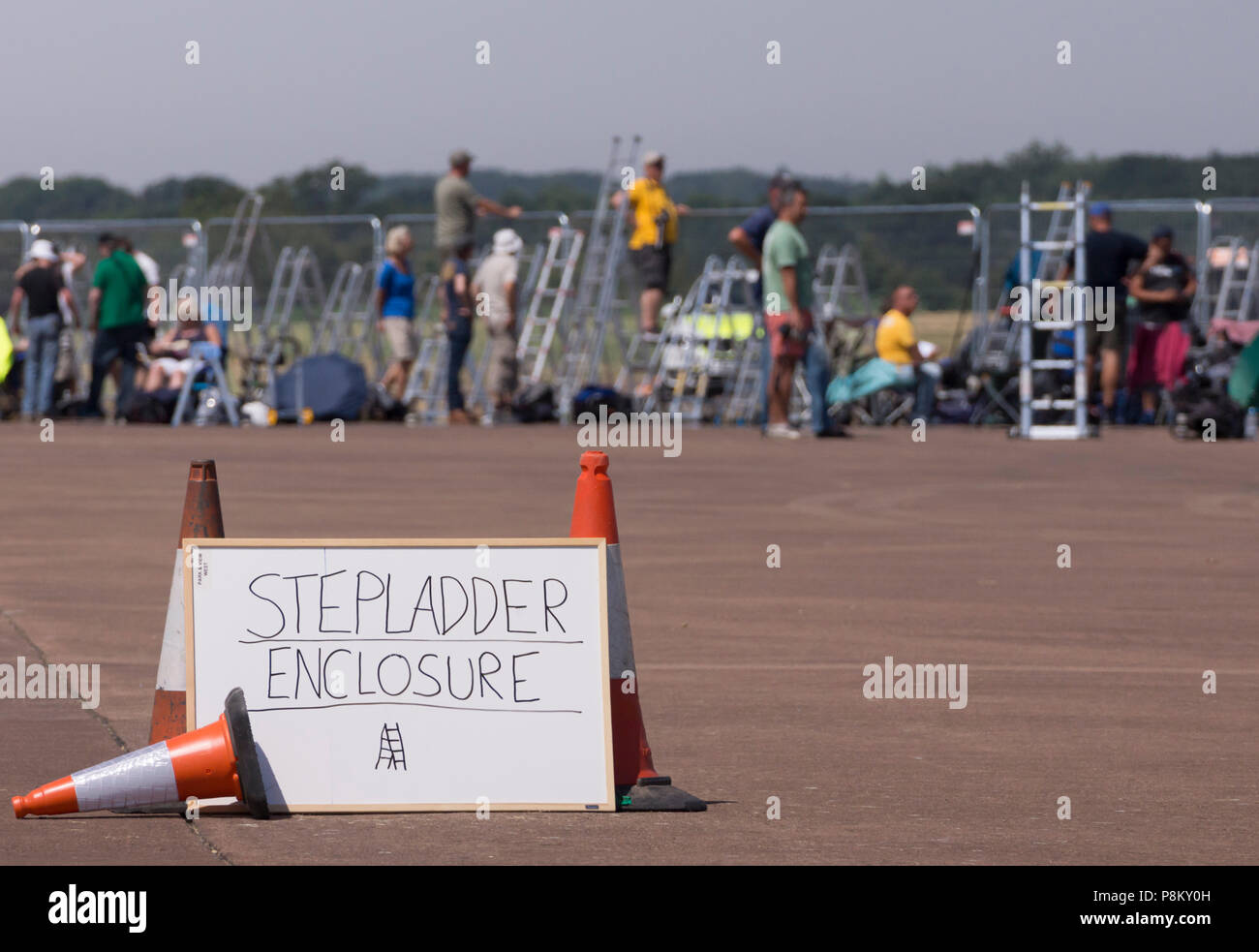 Fairford, Gloucestershire, UK. 12 luglio 2018. Aeromobile arriva per il 2018 air show che si svolge su 3 giorni (XIII e XV Luglio). Gli inviti sono andati a airforces in tutto il mondo, molti hanno accettato e il display e supporto aeromobili sono ben in arrivo tutti i giorni della settimana Alcuni basta fare un flypast e terra ma sevaral fantastici schermi sono stati messi su. Foto Stock