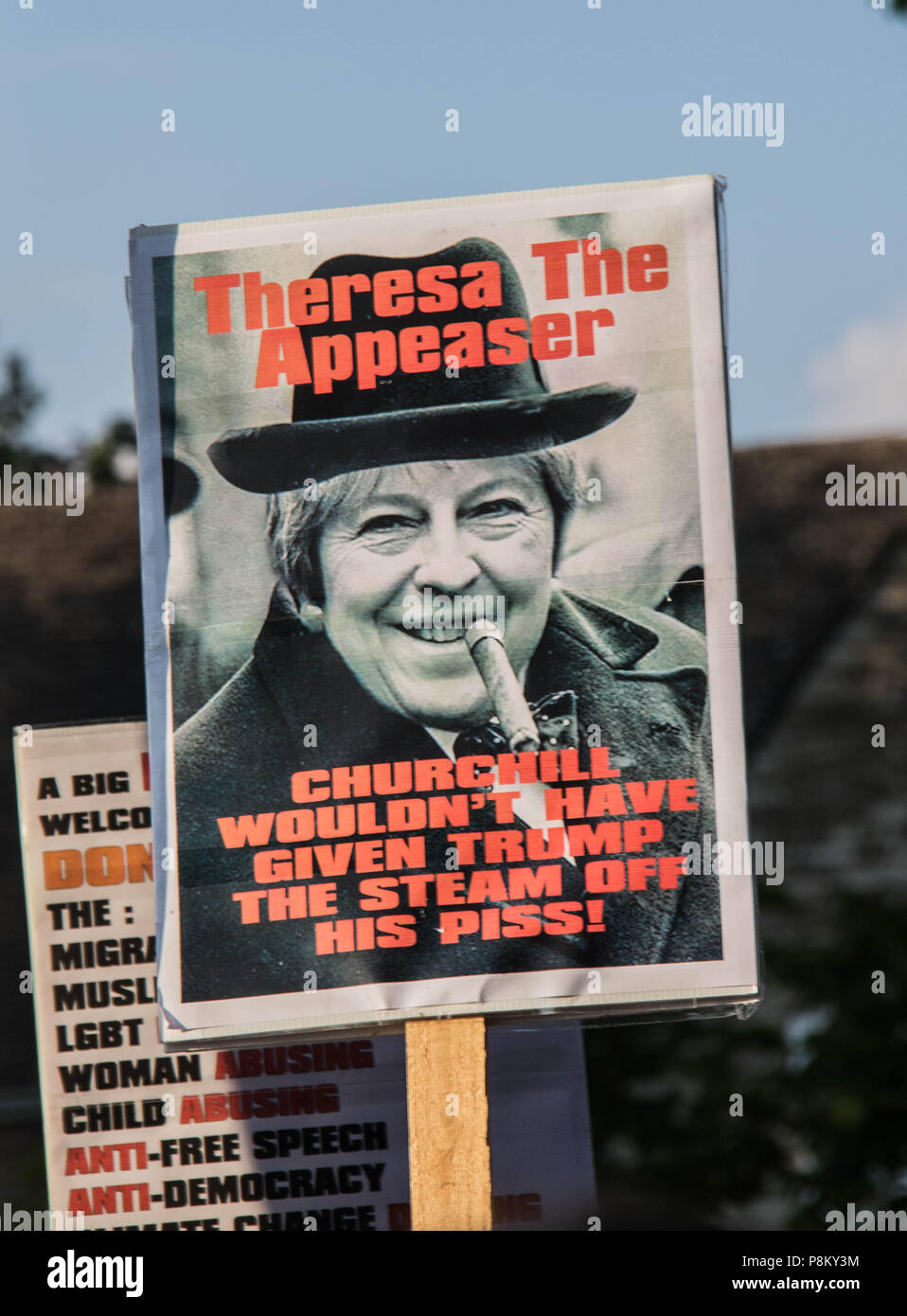 Londra, Regno Unito. 12 Luglio, 2018. Trump Demo, il Palazzo di Blenheim Credito: Graham Lenton/Alamy Live News Foto Stock