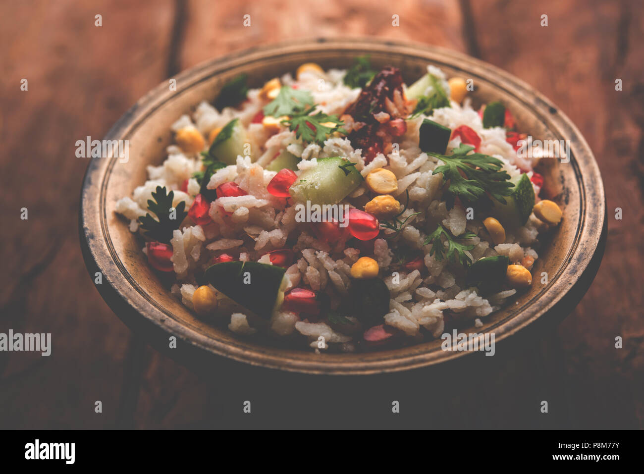 GopalKala o Dahi Kala è un prasad offerto al Signore Krishna su Janmashtami Gokulashtami o. Realizzati utilizzando riso battuto, cagliata/latte, zucchero, melograno Foto Stock