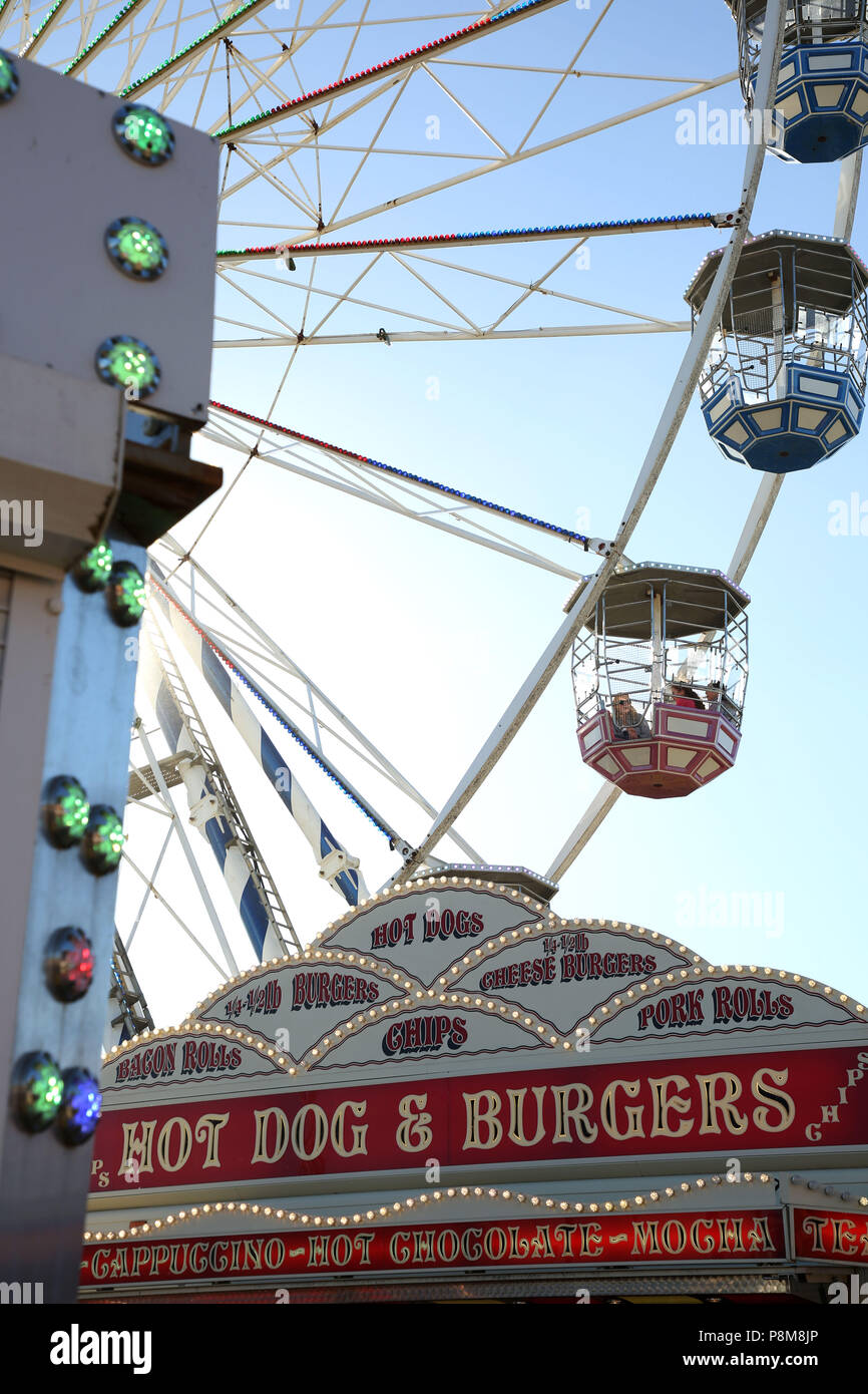 Newcastle, Regno Unito. Il 30 giugno, 2018. Newcastle Crossing Luna Park Foto Stock