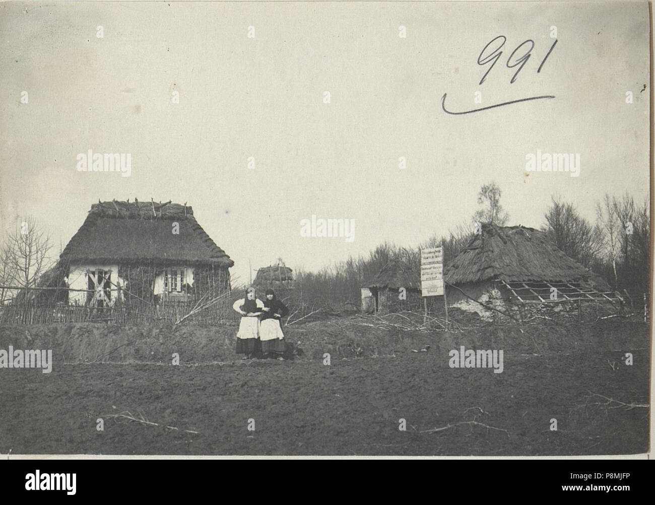 580 Wegen Fleckfieber gesperrte Häuschen, Umgebung Podwysokie. (BildID 15727880) Foto Stock