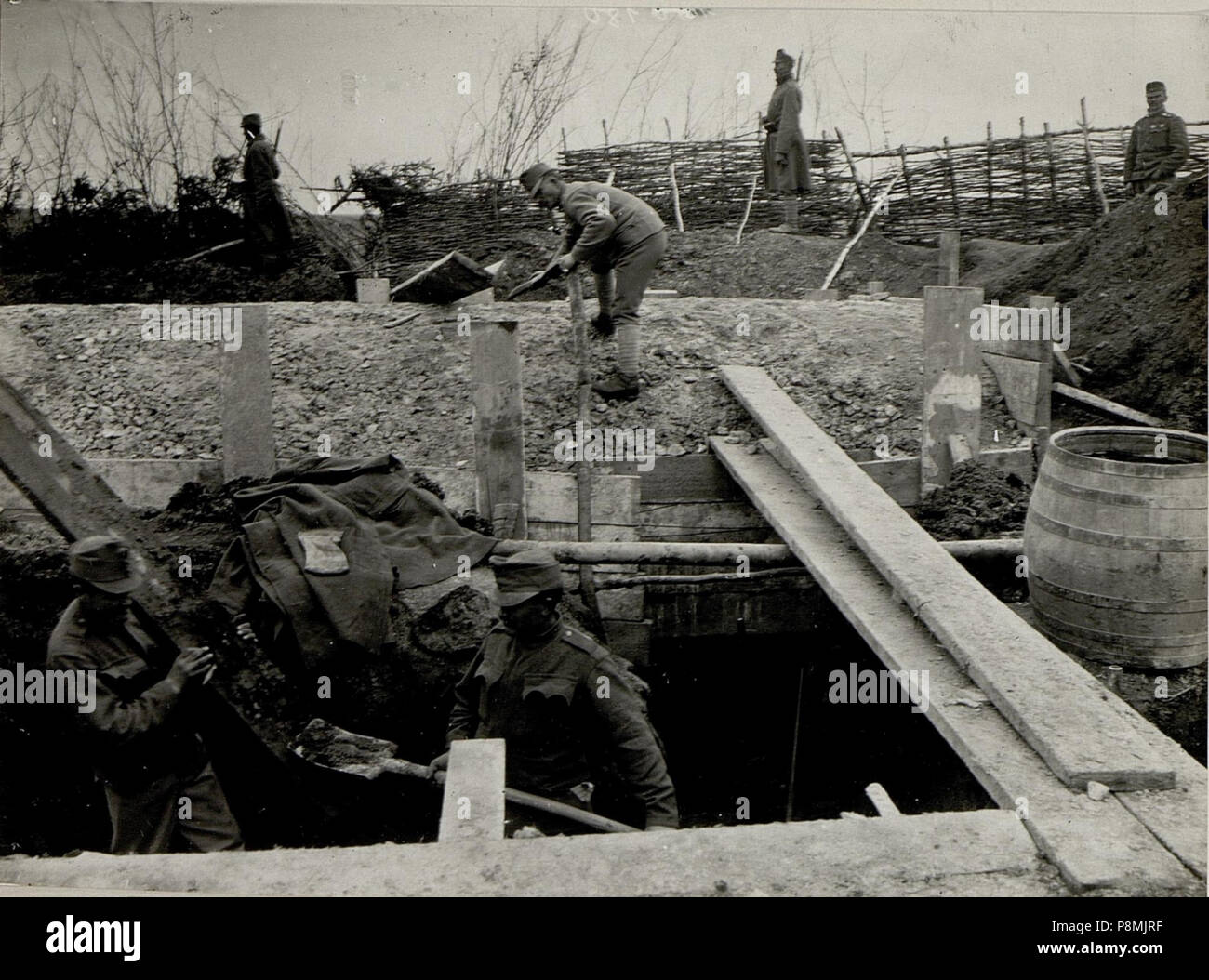 . 313 Granatsicherer Mannschaftsunterstand. Aufgenommen am 3.IV.1916. Inf.Rgt.Nro.52. (BildID 15536611) Foto Stock