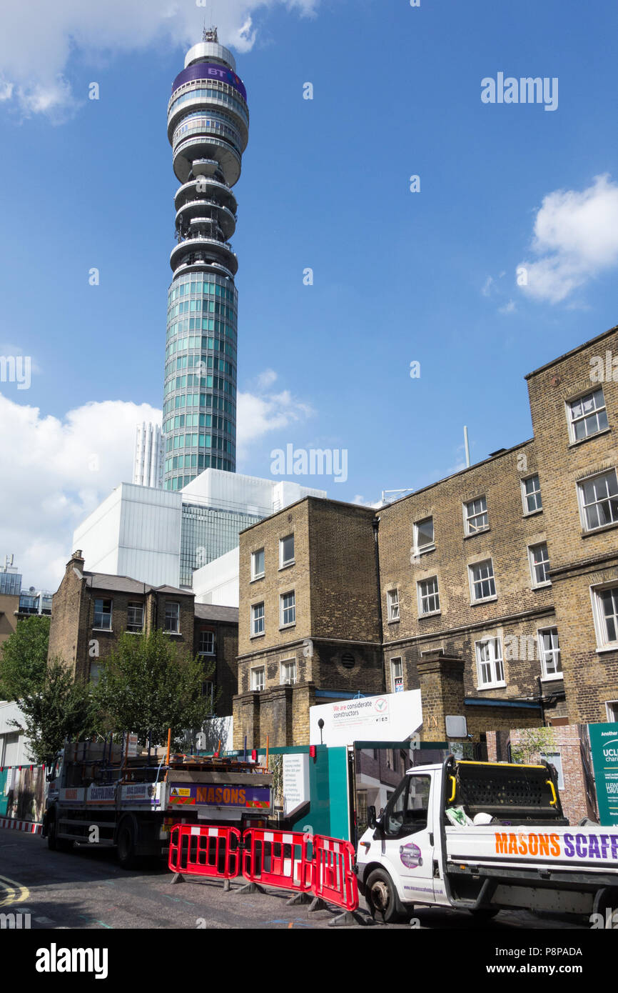 La BT Tower - una torre di comunicazione centro di Londra. Precedentemente conosciuto come il GPO Tower, il Post Office e la Torre La Torre Telecom. Foto Stock