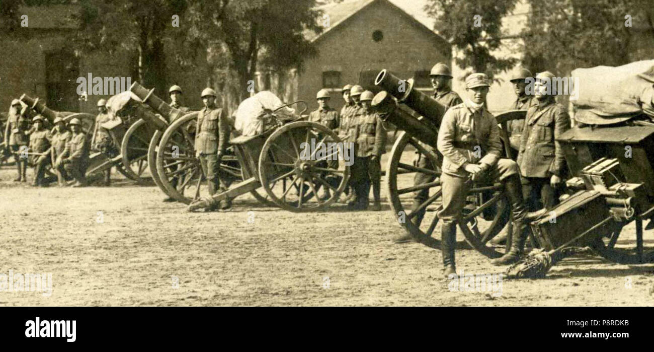 . 17 1919 - Tun scurt De Bange de 120 mm din Regimentul 8 Obuziere Foto Stock