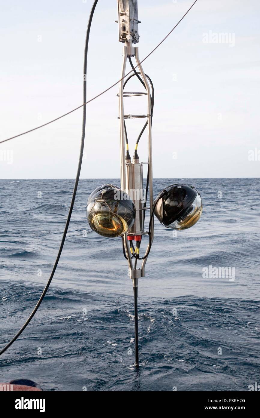 Distribuzione di Antares deep sea fotocamera;s sul Mediterraneo Foto Stock