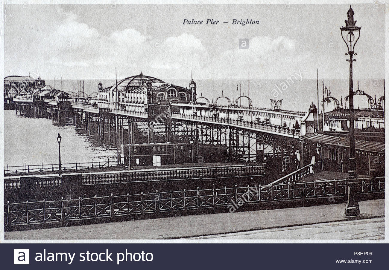 Palace Pier Brighton , annata cartolina dal 1924 Foto Stock