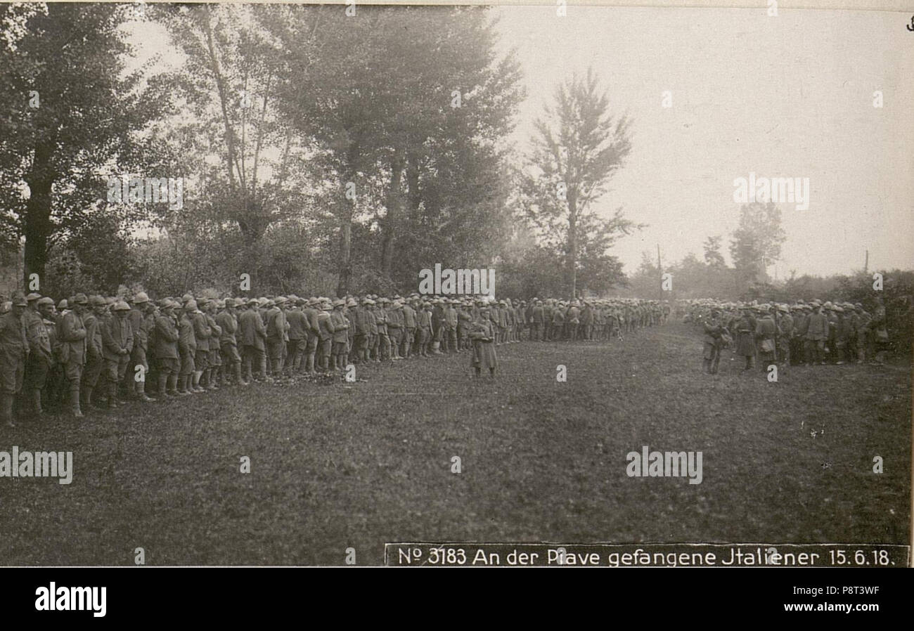 . 35 An der Piave gefangene Italiener 15.6.18. (BildID 15619668) Foto Stock
