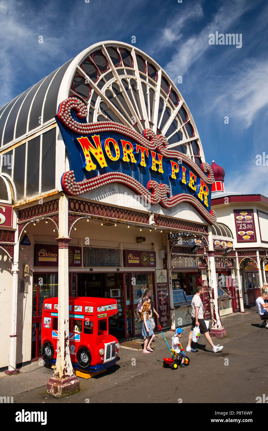 Regno Unito, Inghilterra, Lancashire, Blackpool, Promenade, North Pier, il divertimento arcade ad ingresso a pier Foto Stock