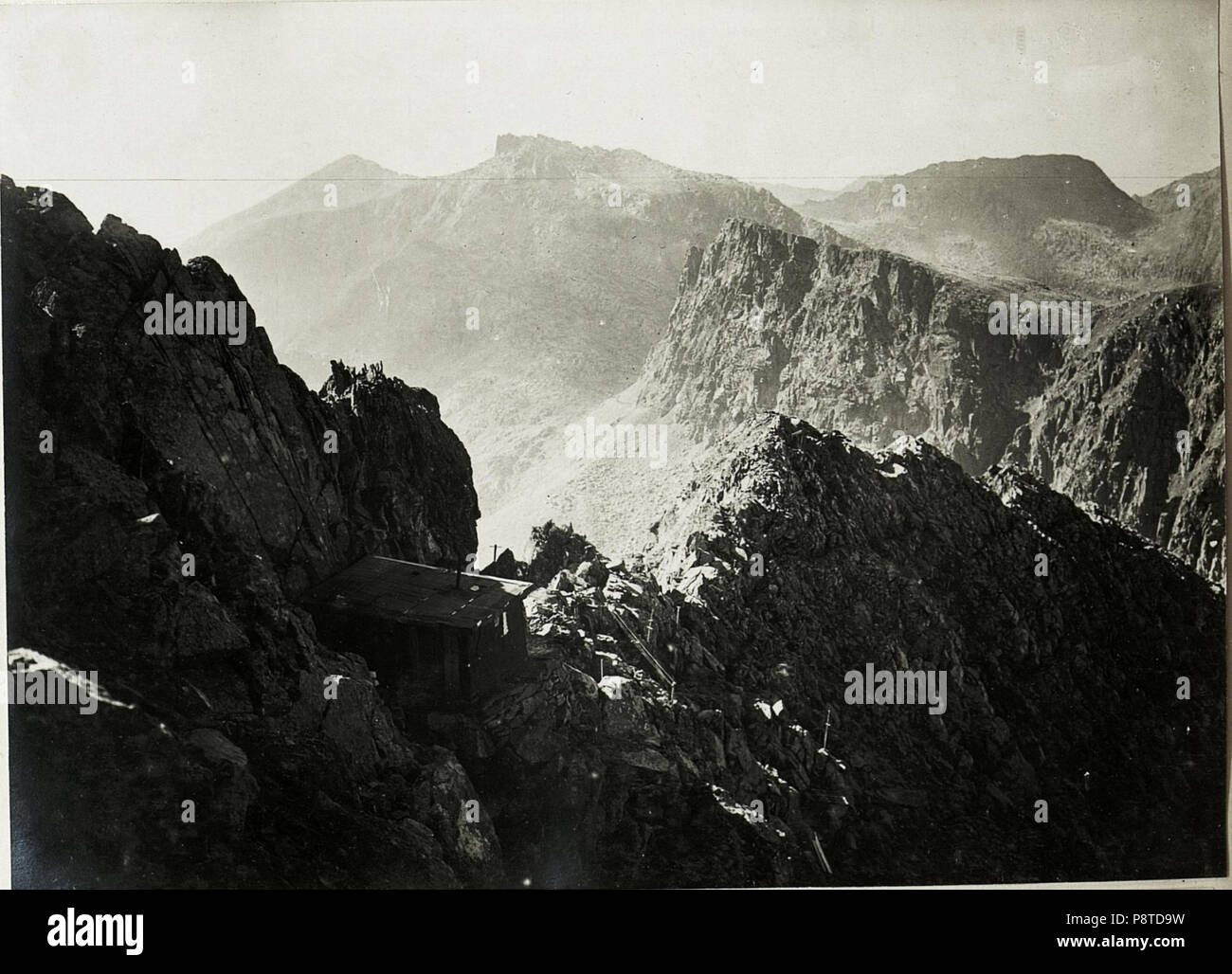 . 528 Standpunkt Formenton, Baracke im Hintergrund Cima di Cupola und Formion. (BildID 15428670) Foto Stock