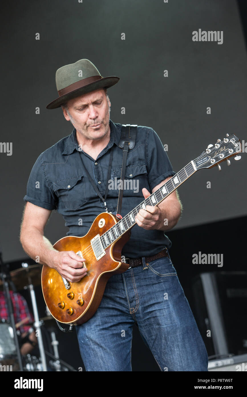 Grande Tew, Oxfordshire, Regno Unito. 13 luglio 2018. Danny e i campioni del mondo si esibisce dal vivo al 2018 Cornbury Festival, grande Tew, Oxfordshire Credito: Giovanni Lambeth/Alamy Live News Foto Stock