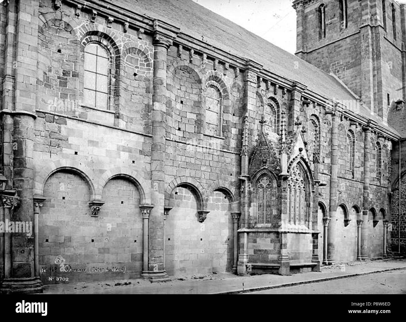 51 Basilique Saint-Sauveur de Dinan (Côtes d'Armor), facciata sud Sap01 mh p003702 Foto Stock