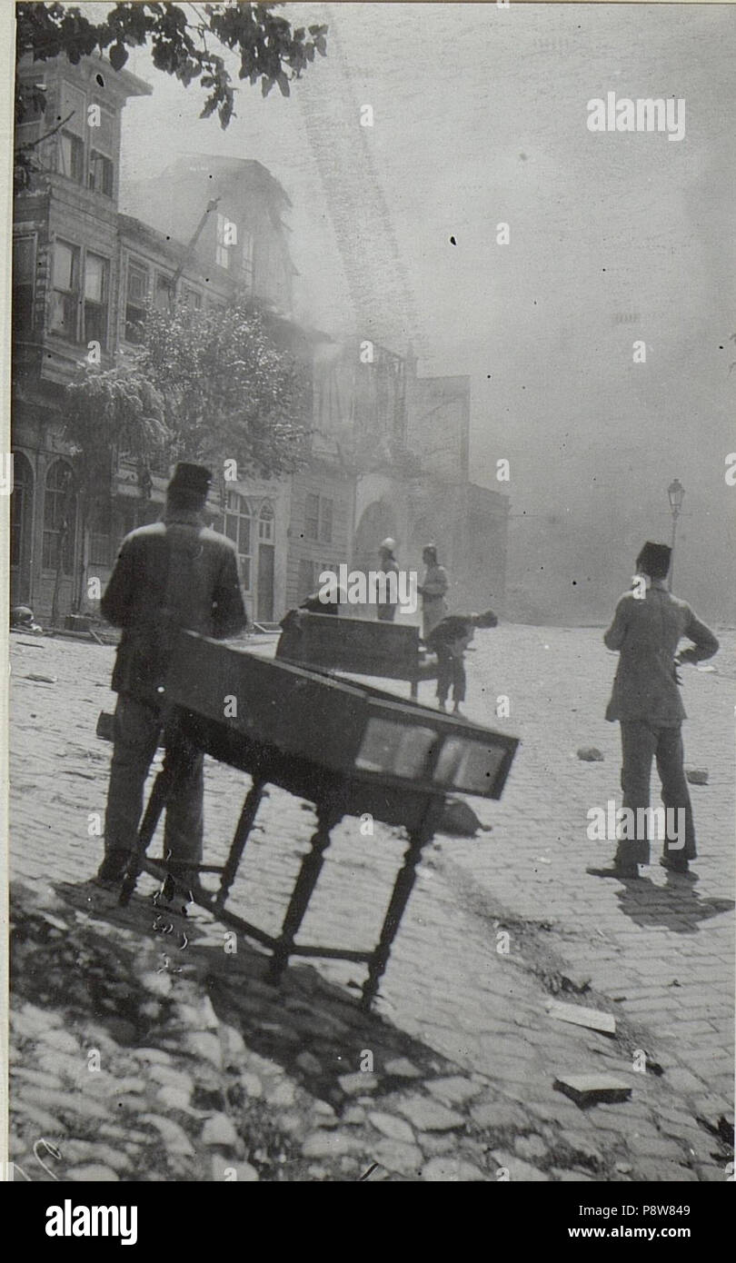 . 59 Bilder vom Riesenbrand in Stambul. (Agosto 1918). (BildID 15675620) Foto Stock