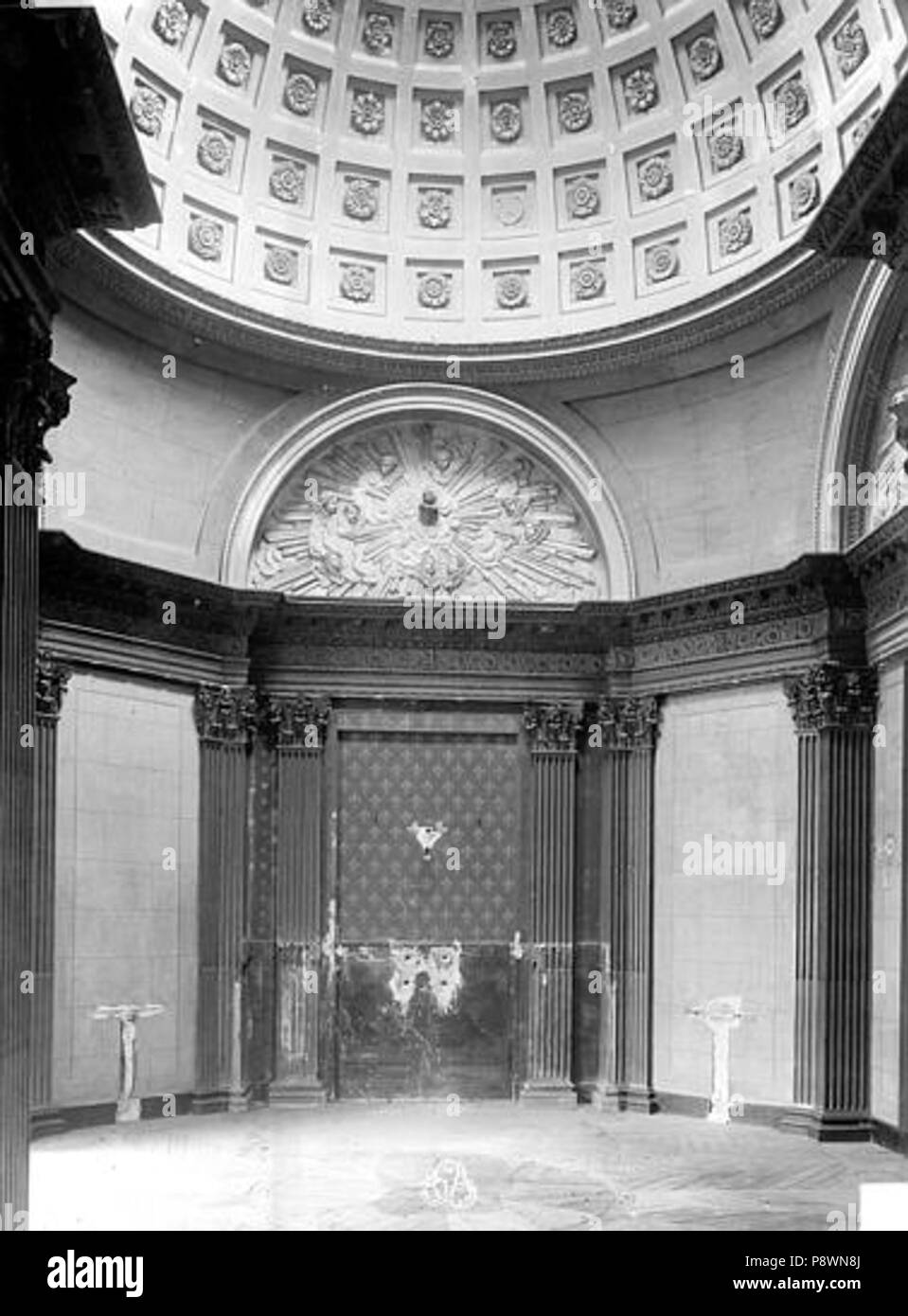 80 Château de Conflans (ancien) - Chapelle, vue interna - Charenton-le-Pont - Médiathèque de l'architecture et du patrimoine - APMH00015030 Foto Stock