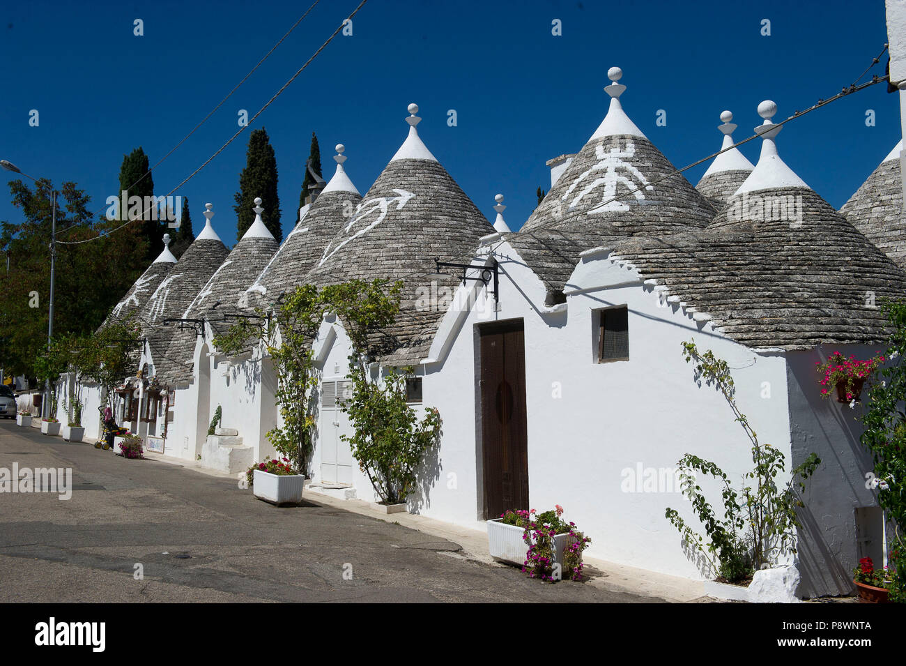 L'Italia, Puglia, Alberobello, casa tipica chiamato trullo. La costruzione a secco caratteristico del centro sud della Puglia. Patrimonio mondiale dell UNESCO Foto Stock