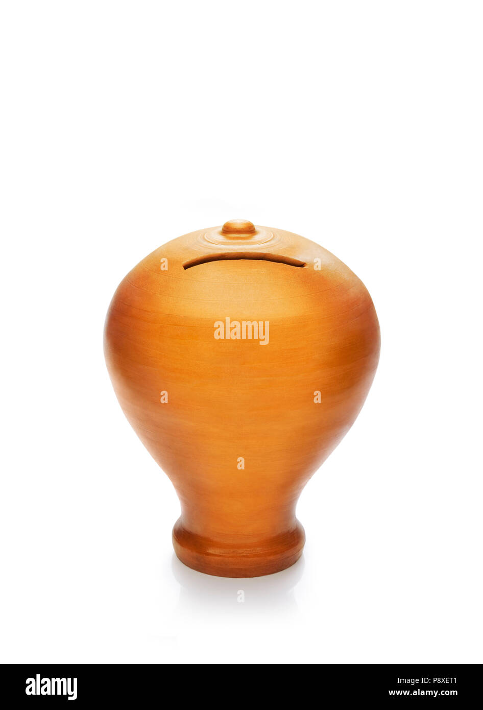 Golden money box isolati su sfondo bianco Foto Stock