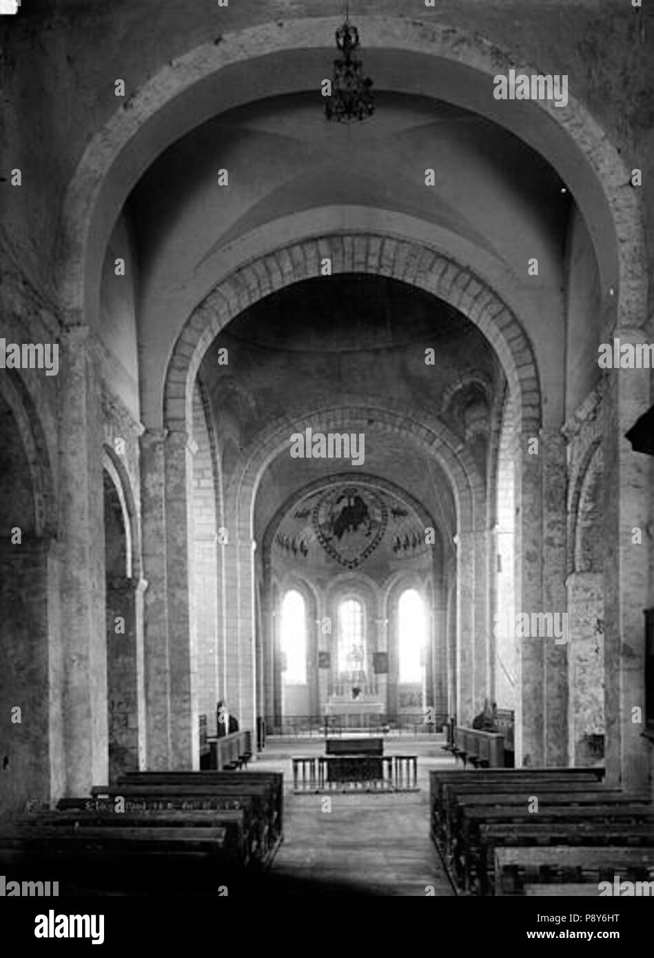 266 Eglise - Nef, vue de l'entrée - Saint-Loup-de-Naud - Médiathèque de l'architecture et du patrimoine - APMH00006941 Foto Stock