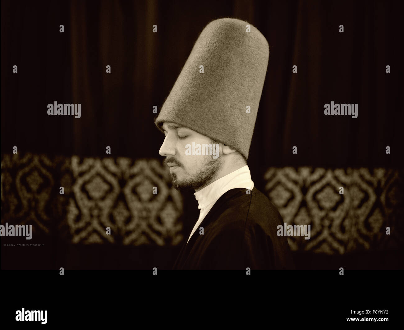 Derviscio armato ritratto, Sufi dervish close up ritratto Foto Stock