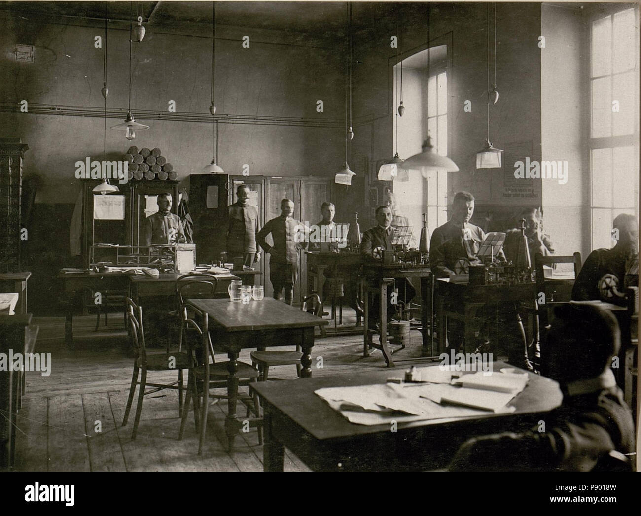 . 333 Hughes Zentrale des 10.A.K. (BildID 15507794) Foto Stock