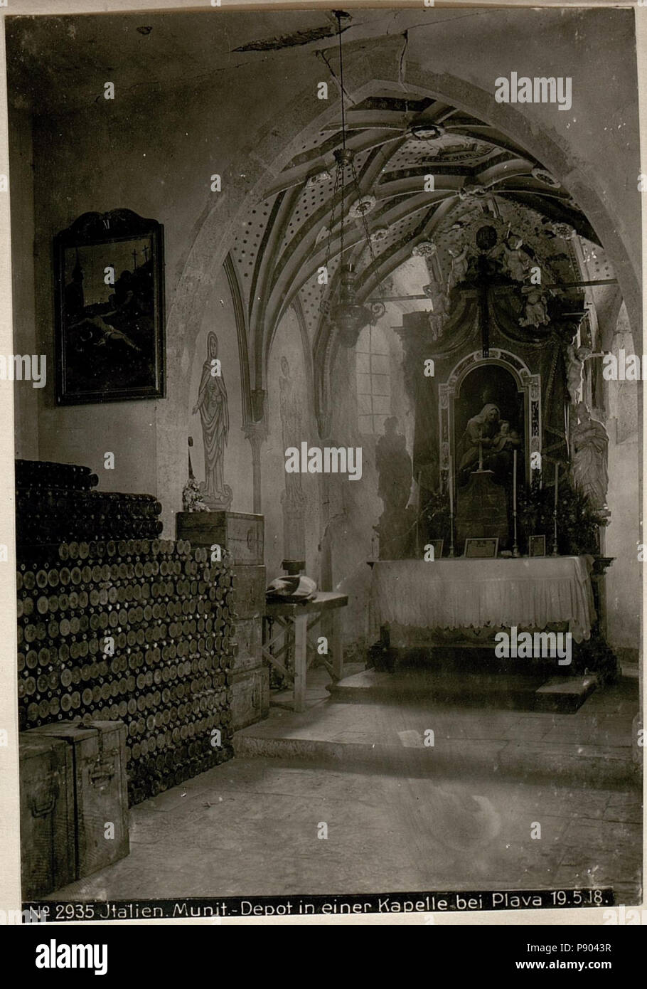 . 345 Italien. Munit-Depot in einer Kapelle bei Plava 19.5.18. (BildID 15618180) Foto Stock