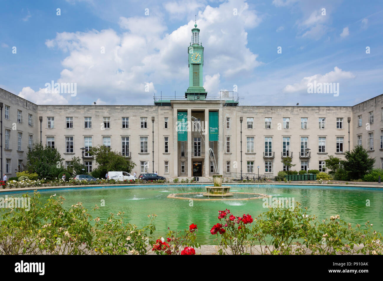 Waltham Forest Town Hall, strada forestale, Walthamstow, London Borough of Waltham Forest, Greater London, England, Regno Unito Foto Stock