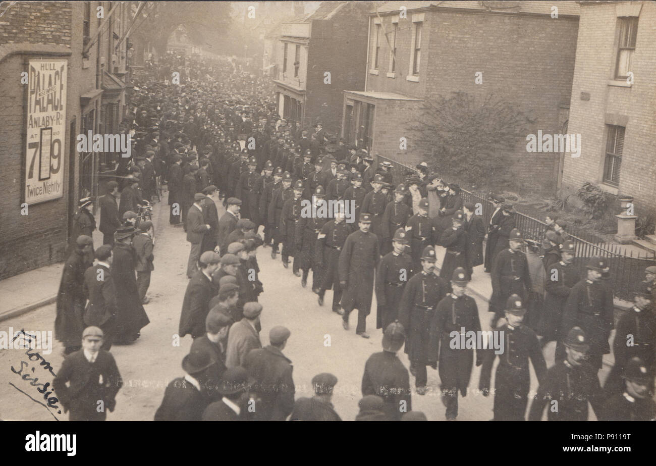 Vintage Hessle fotografia del funerale del PC George Thomas Nettleton che morì il 20 marzo 1905. Funerali il 23 marzo 1905. Foto Stock