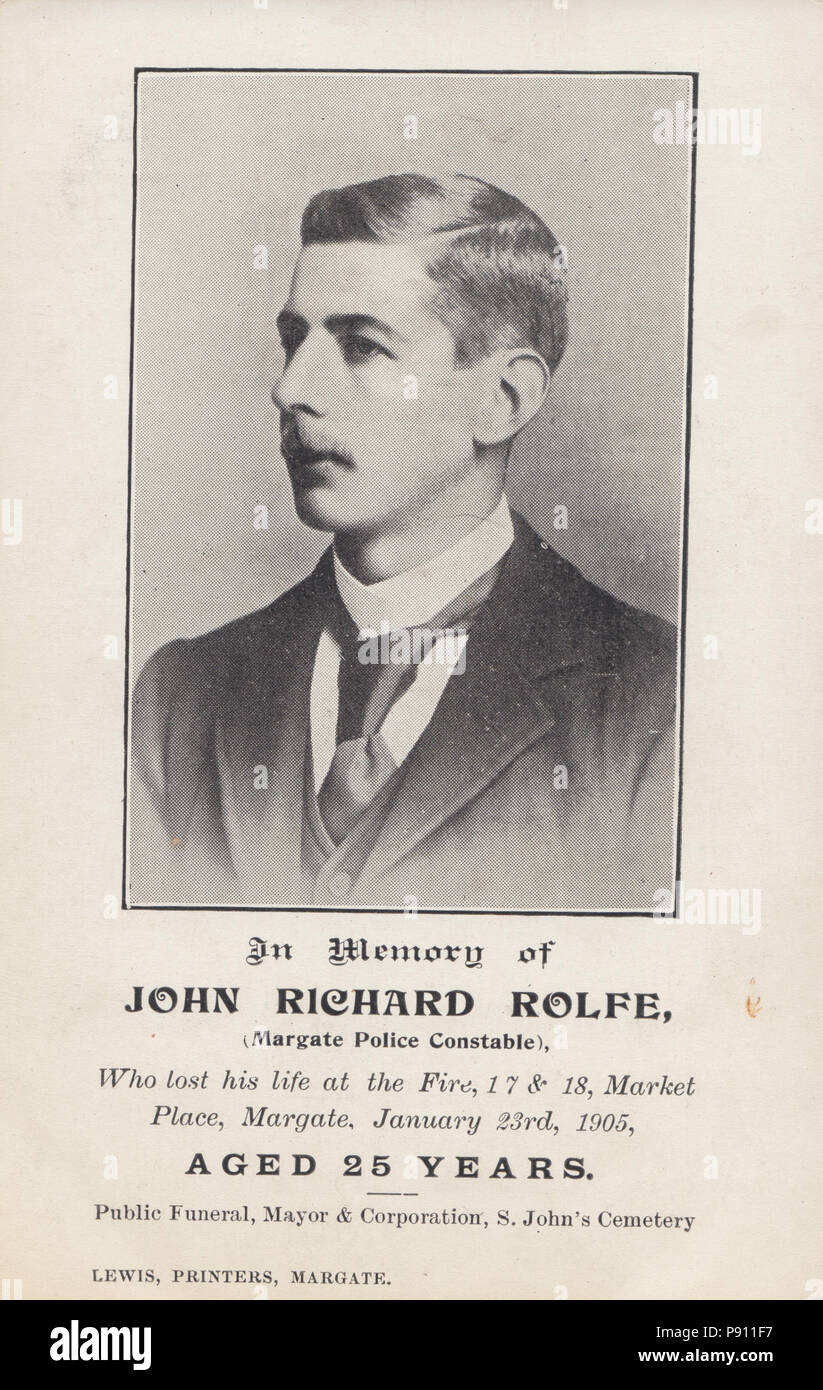 Cartolina Vintage In memoria di Giovanni Richard Rolfe, Margate Connestabile di polizia che hanno perso la vita in un incendio nel 1905 Foto Stock