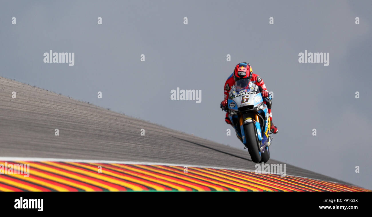 Hohenstein-ernstthal, Germania. 13 Luglio, 2018. Motorsport/Motociclo, il Gran Premio di Germania, seconda formazione di MotoGP sul circuito del Sachsenring. Stefan Bradl (Germania, il Team EG 0, 0 Marc VDS) unità come un sostituto per i feriti italiano Morbidelli. Credito: Jan Woitas/dpa-Zentralbild/dpa/Alamy Live News Foto Stock