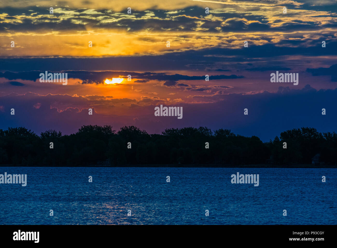 Una splendida alba/tramonto sul Lago Champlain Foto Stock