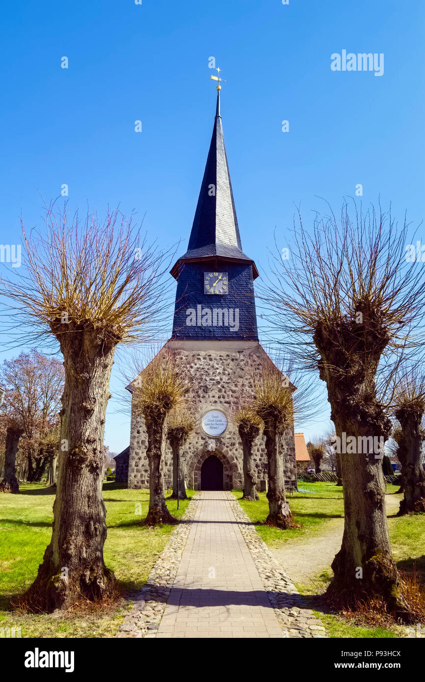 Chiesa in Teschendorf, Löwenberger Land, Brandeburgo, Germania Foto Stock