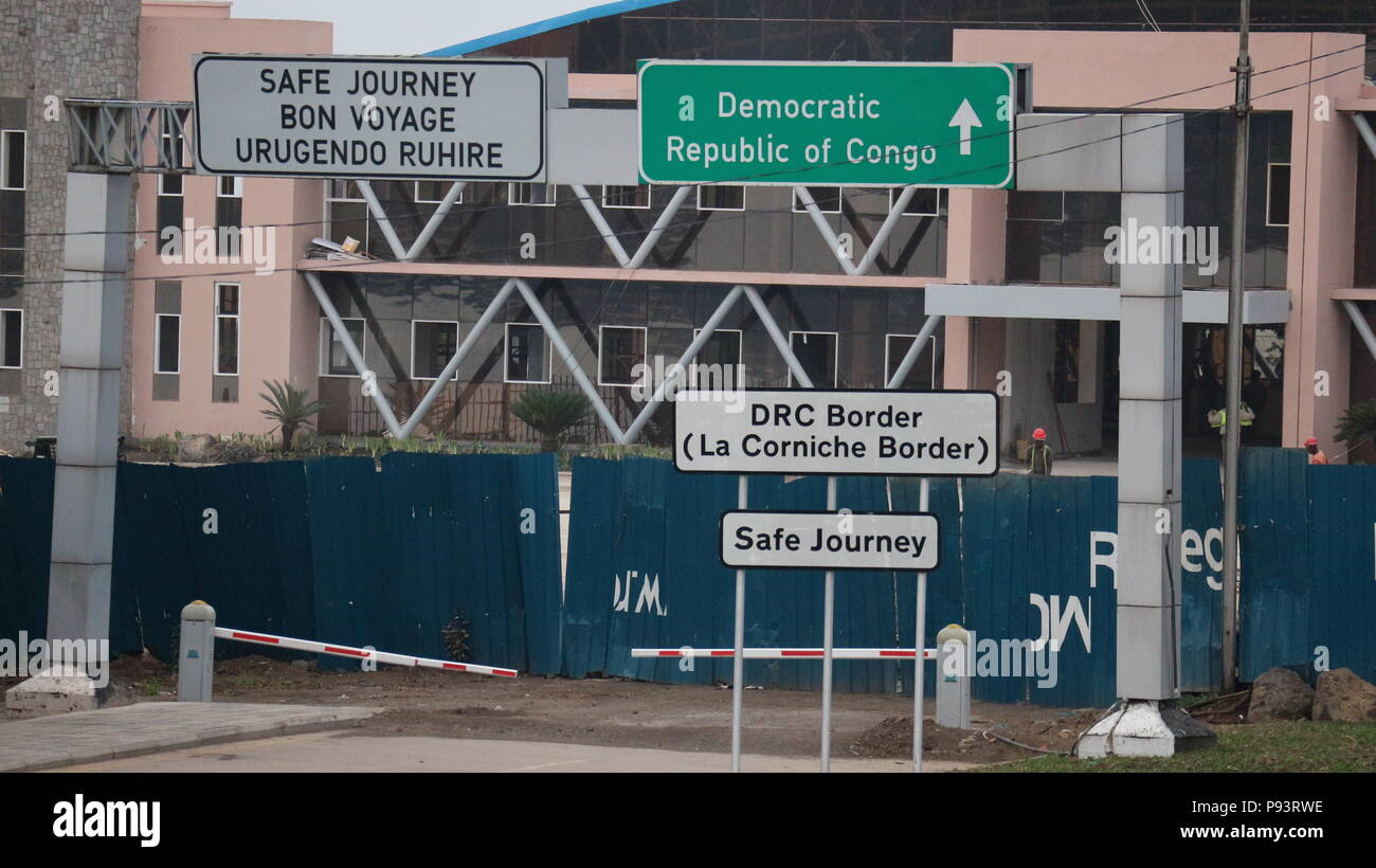 Segni al confine tra Repubblica Democratica del Congo e Rwanda, Gisenyi, Ruanda Foto Stock