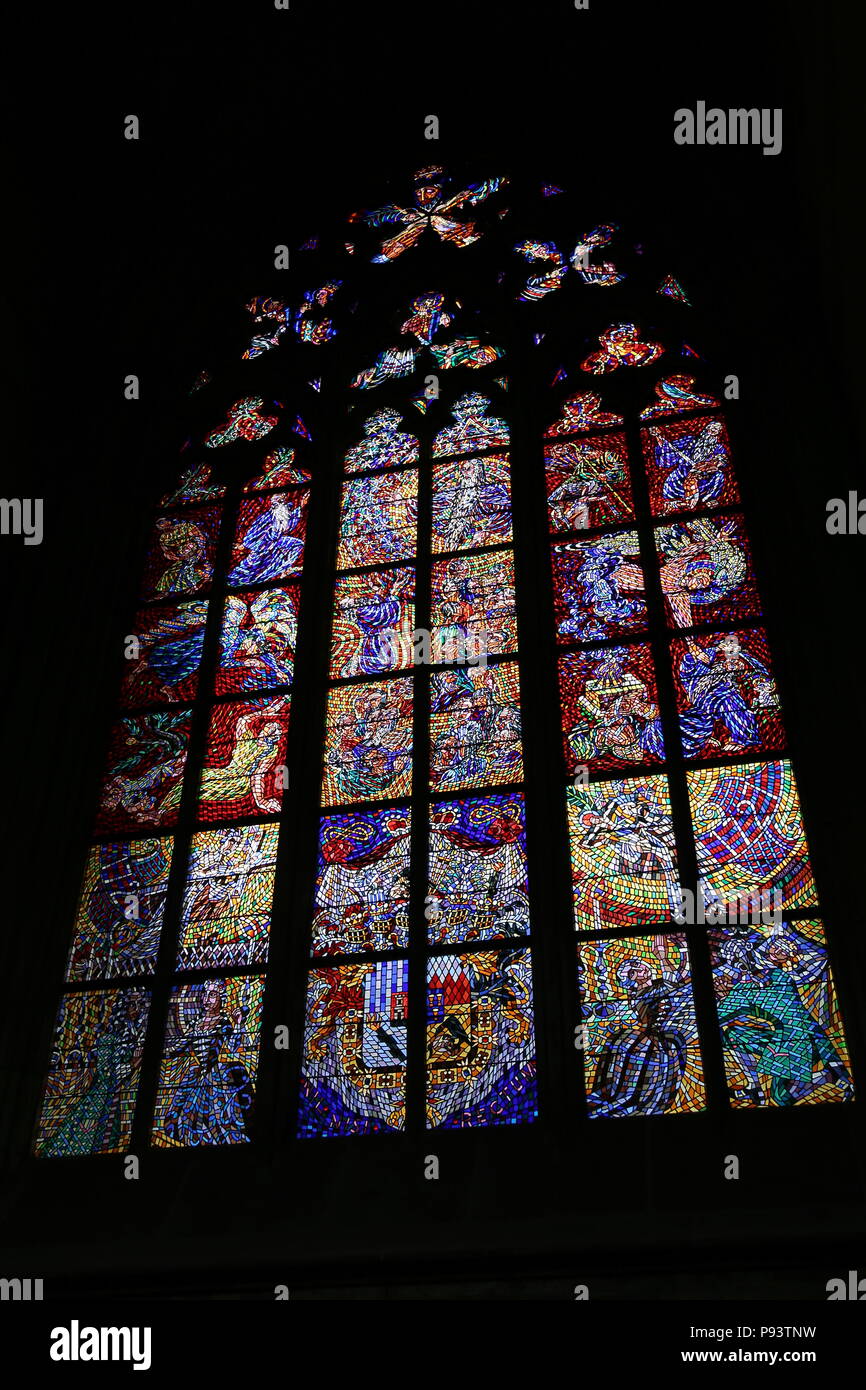 Schwarzenberg finestra della cappella di San Vito la cattedrale e il Castello di Praga, Hradčany, Praga Cechia (Repubblica Ceca), Europa Foto Stock