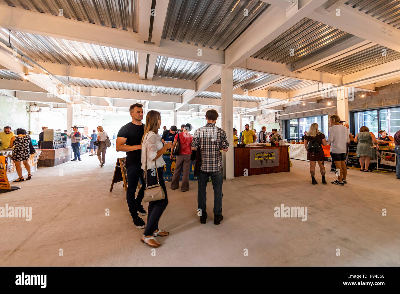 Raggiungere Finzels Street Market alimentare nella fermentazione edificio nord Foto Stock