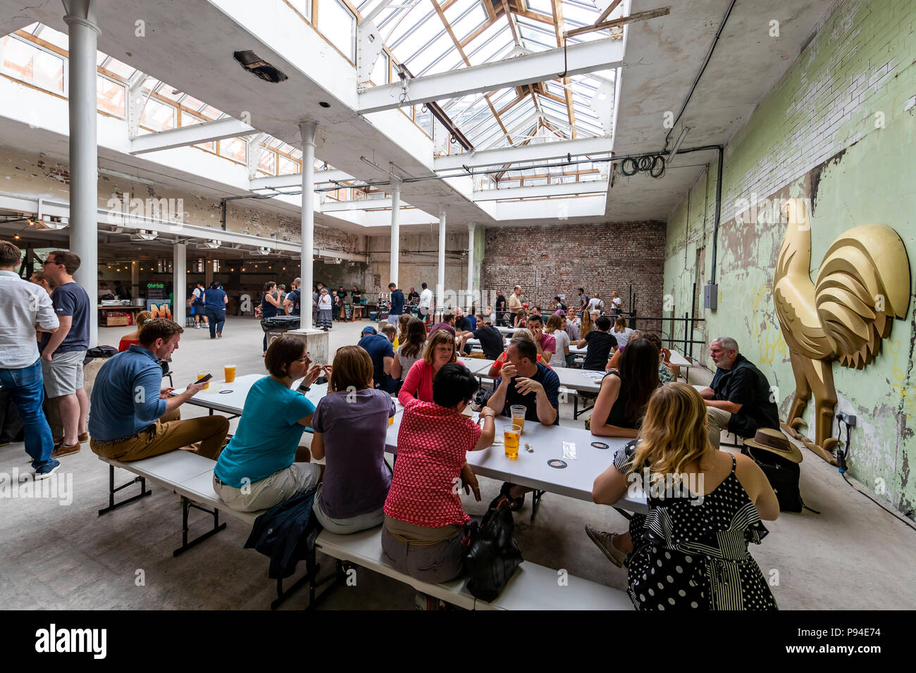 Raggiungere Finzels Street Market alimentare nella fermentazione edificio nord Foto Stock