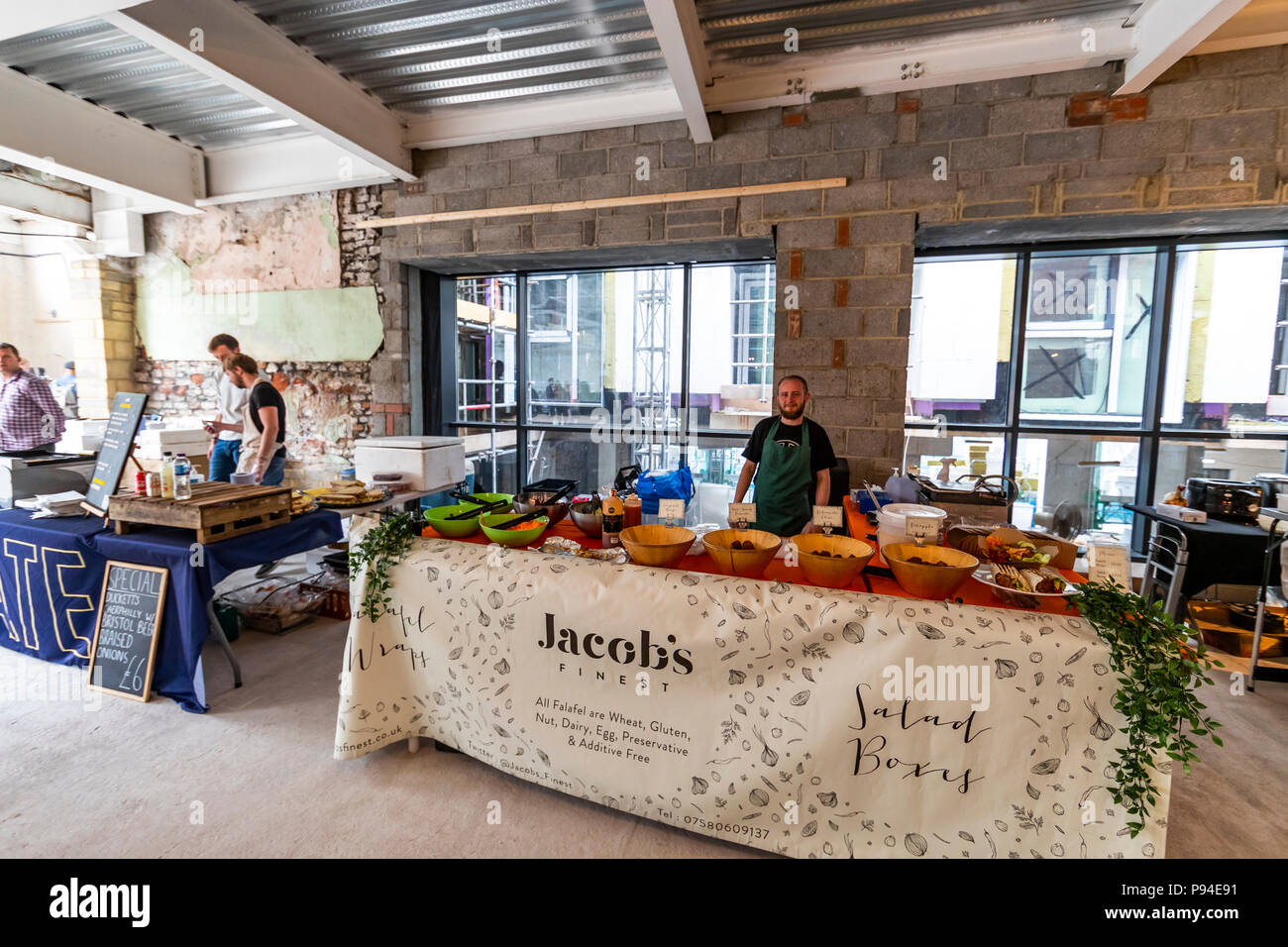 Raggiungere Finzels Street Market alimentare nella fermentazione edificio nord Foto Stock