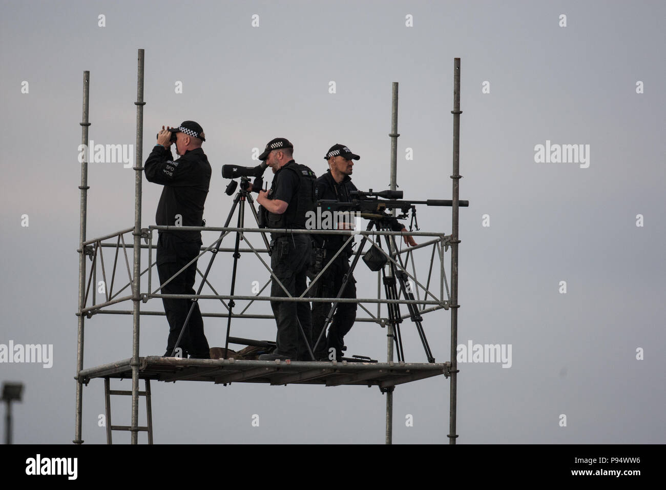 Prestwick, Scozia, il 13 luglio 2018. Presidente Donald Trump, e moglie Melania, arrivano su Air Force One a Glasgow Prestwick International Airport all'inizio di un viaggio di due giorni in Scozia. Credito di immagine: Jeremy Sutton-Hibbert/ Alamy News. Foto Stock