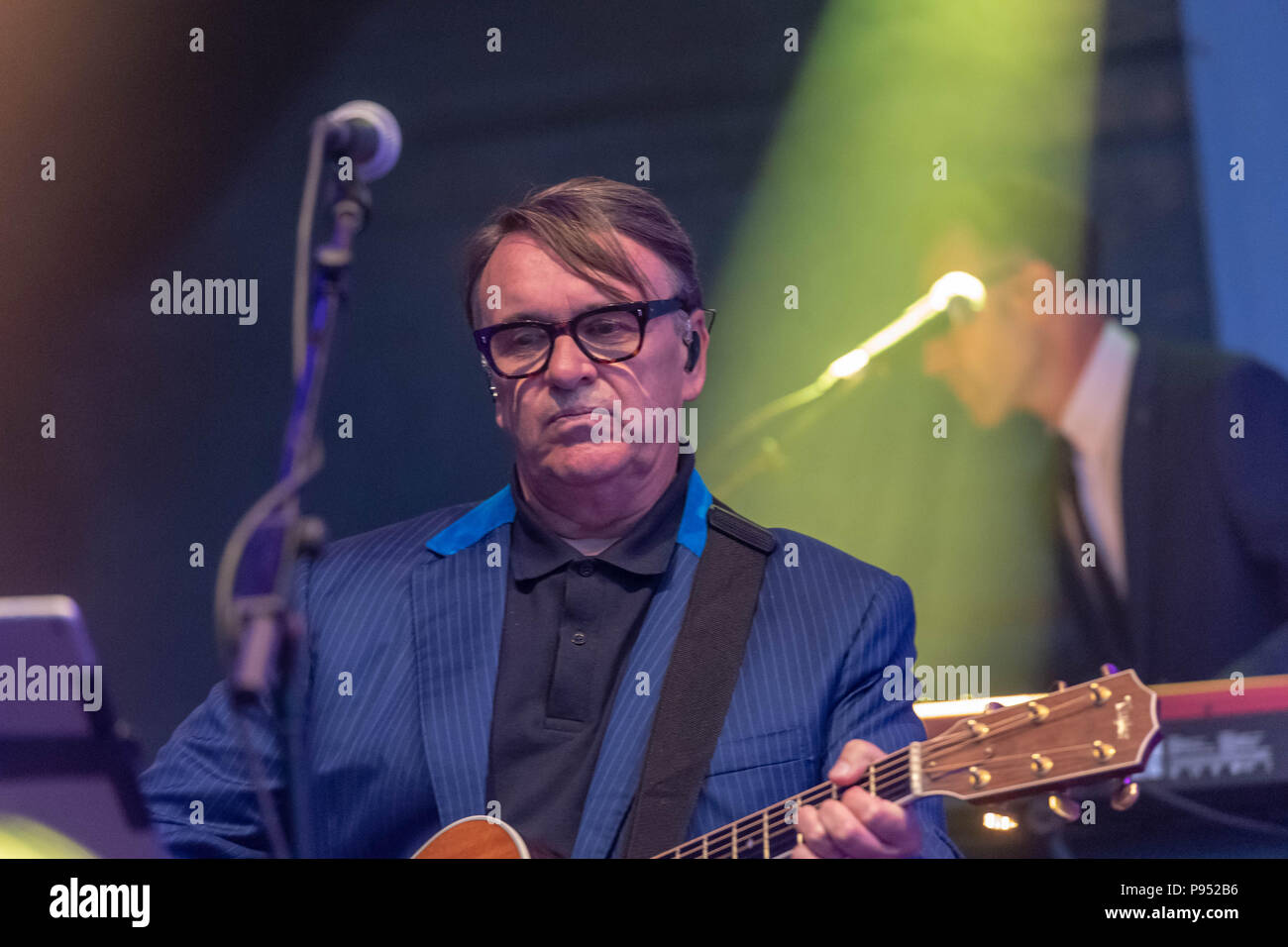 Brentwood Essex, 14 luglio 2018 Brentwood Music Festival 2018 a Brentwood Centre Squeeze con Chris Difford e Glenn Tilbrook Credit Ian Davidson/Alamy Live News Foto Stock