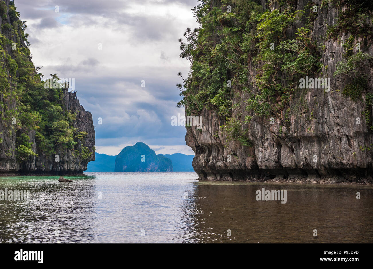 Scenic isola tropicale paesaggistico, El Nido, PALAWAN FILIPPINE Foto Stock