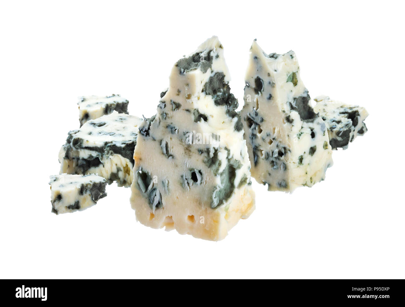 Formaggio blu isolato su sfondo bianco con tracciato di ritaglio Foto Stock