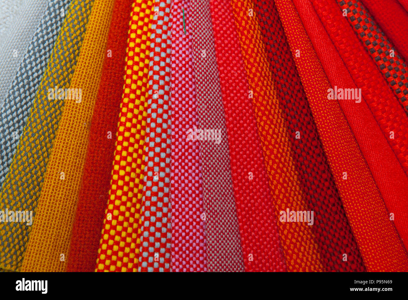Vernici per tessuti immagini e fotografie stock ad alta risoluzione - Alamy