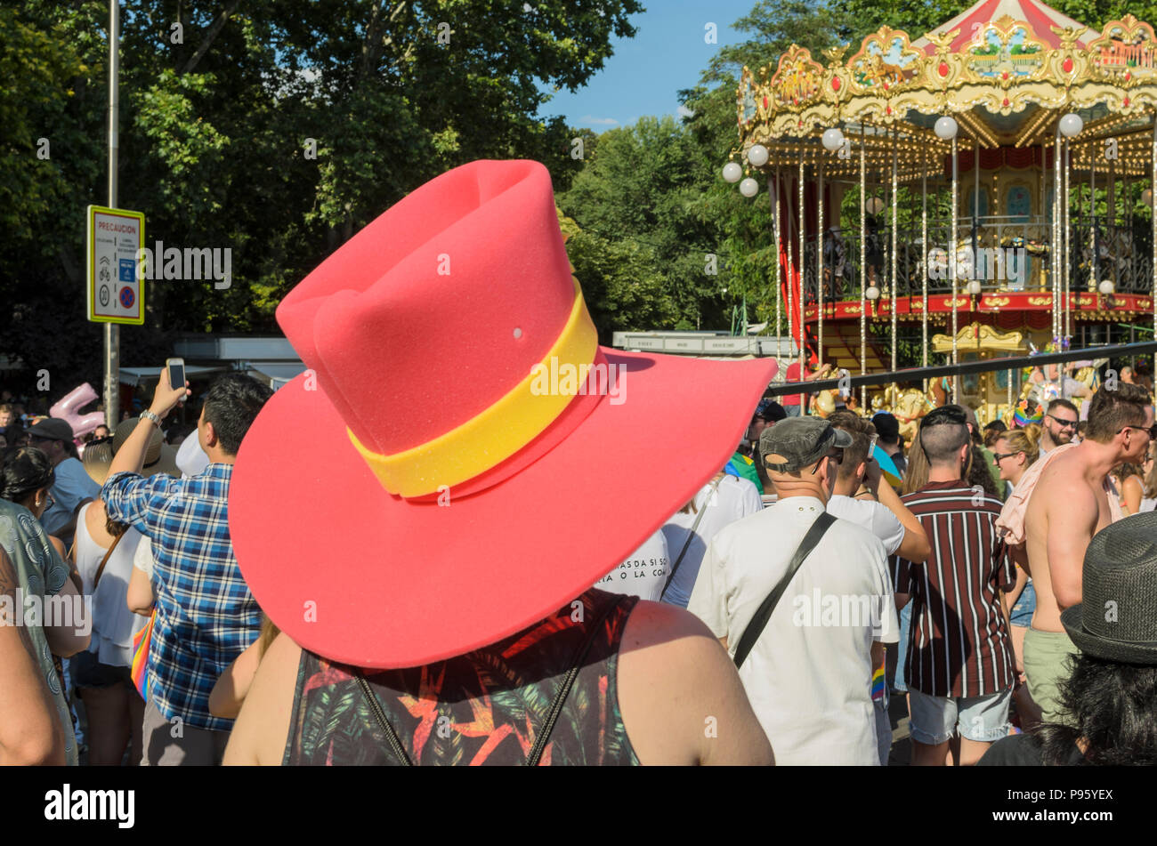 Madrid, Spagna, il 7 luglio 2018. Gay Pride Parade con i partecipanti di Atocha square, 7 luglio 2018, Madrid. Foto Stock