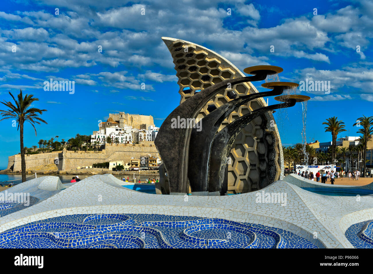 Il cela Fontana, Peníscola, Costa del Azahar, provincia di Castellon, Spagna Foto Stock